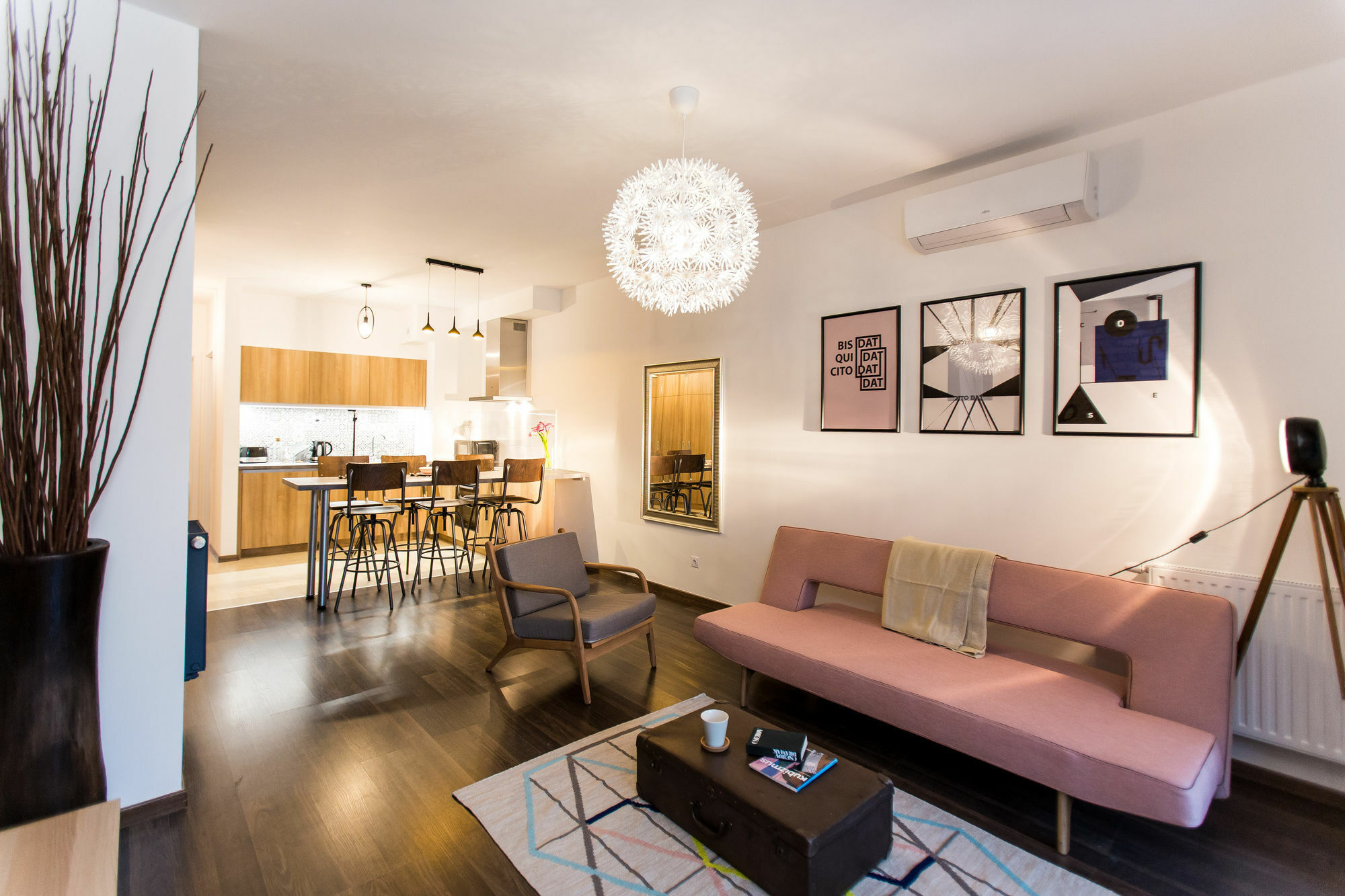 Corvintage Apartments บูดาเปสต์ ภายนอก รูปภาพ